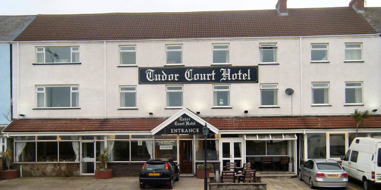 Tudor court hotel