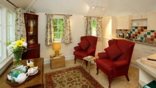 Interior sitting room of Wood Cottage, Durgan, Mawnan Smith, Falmouth, Cornwall © Paul Watts/Cornish Picture Library